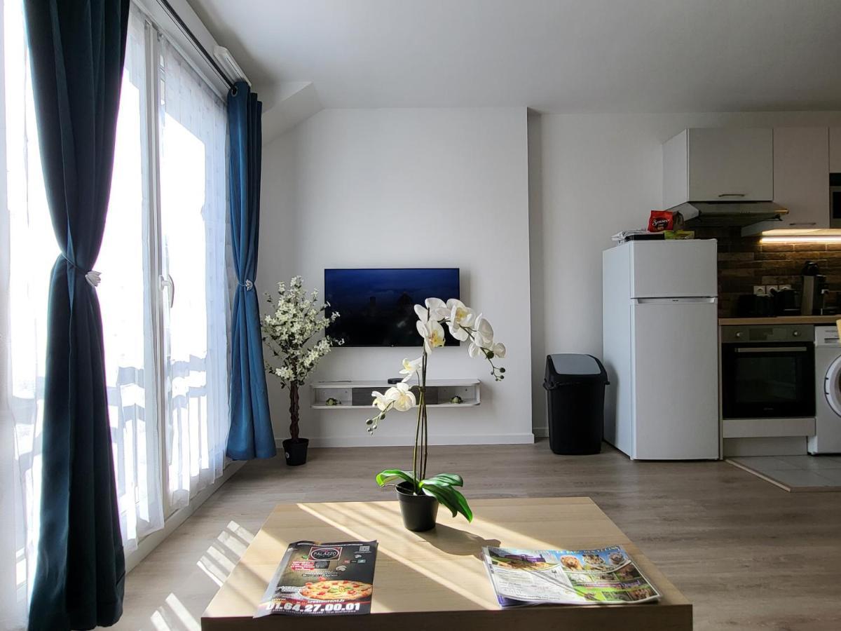 Studio Cosy A 5 Minutes De Disneyland Paris Chalifert Exterior foto